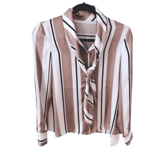 COPY - NWT vertical stripes satin front bow tie detail blouse size S - Picture 2 of 4